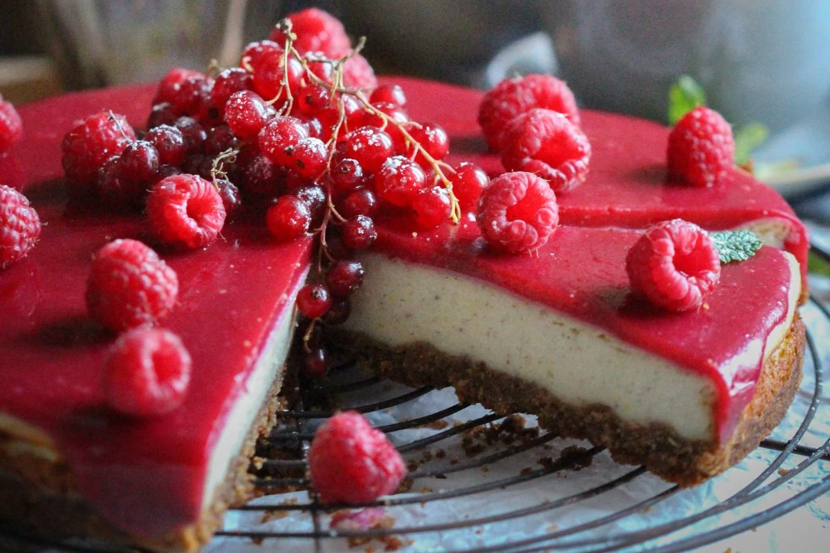 cheesecake_leagreen_cut.jpg